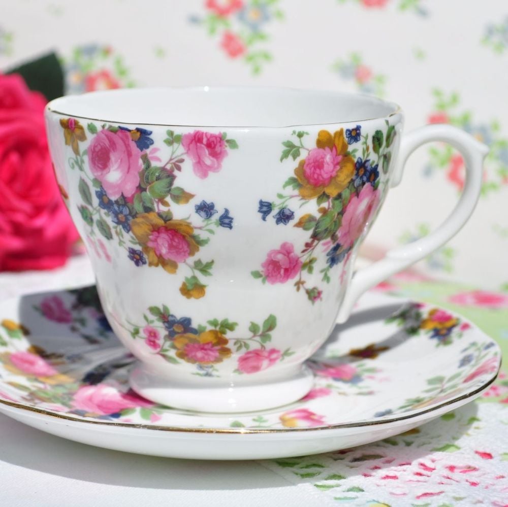 English Old Fashioned Floral Pattern Teacup and Saucer