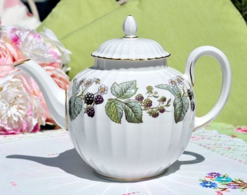 Royal Worcester Lavinia Z 2821 Pattern Fine Bone China Teapot