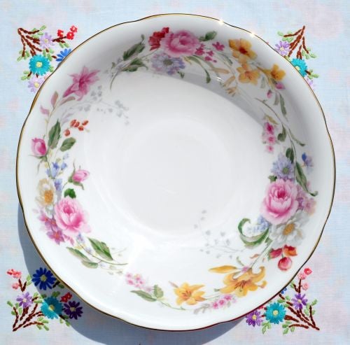 Duchess Memories Floral Pattern Dessert Dish Set