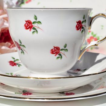Colclough Fragrance Ditsy Roses Vintage Tea Cup Trio