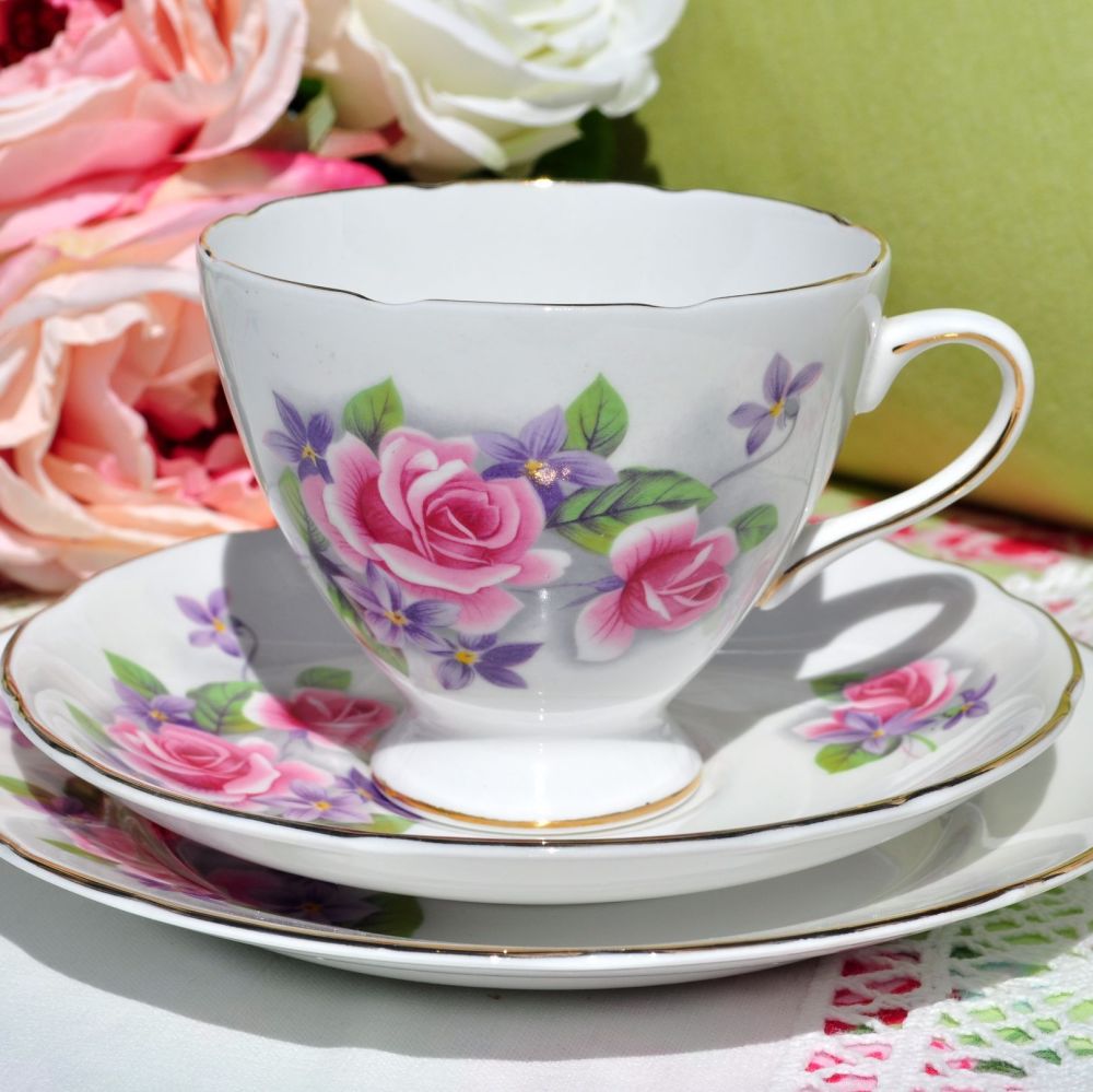 Gladstone Gladness Pattern Vintage China Teacup Trio