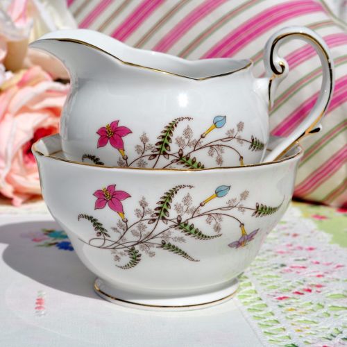 Royal Standard Fancy Free Milk Jug and Sugar Bowl c.1949