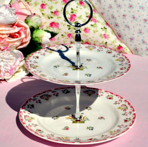 Wedgwood Bianca 2 Tier Cake Stand c.1973