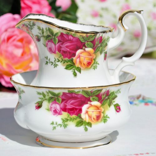 Royal Albert Old Country Roses Milk Jug and Sugar Bowl c.1973+