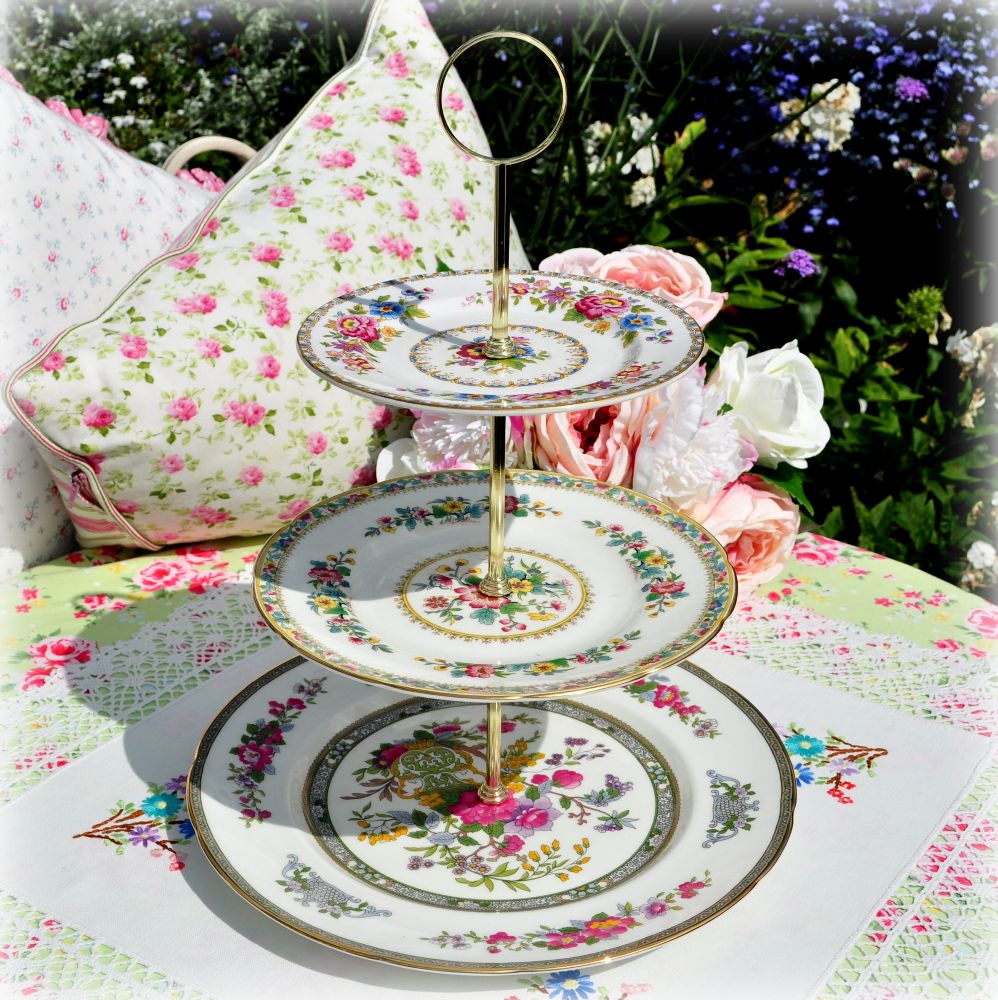 <!--002-->3 Tier Cake Stands