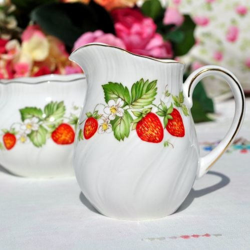 Queen's Virginia Strawberry Milk Jug and Sugar Bowl
