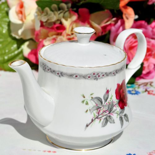 Fluted Vintage Bone China