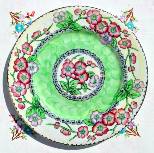 Maling May-bloom 6481 Lustreware 28.5cm Plate c.1940