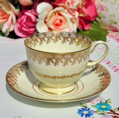 Collingwoods Cream and Gold Lace Teacup and Saucer c.1940s