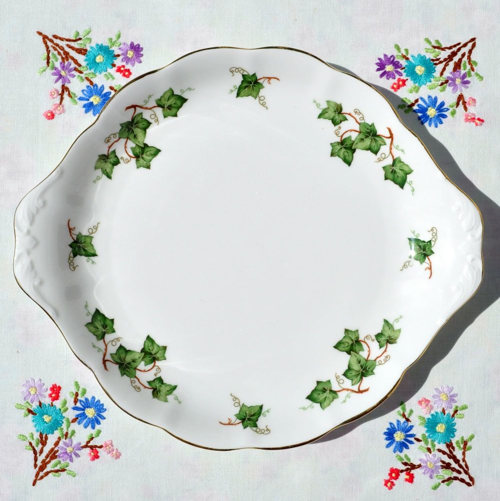 Colclough Green Ivy Leaf Pattern Cake Plate c.1960s