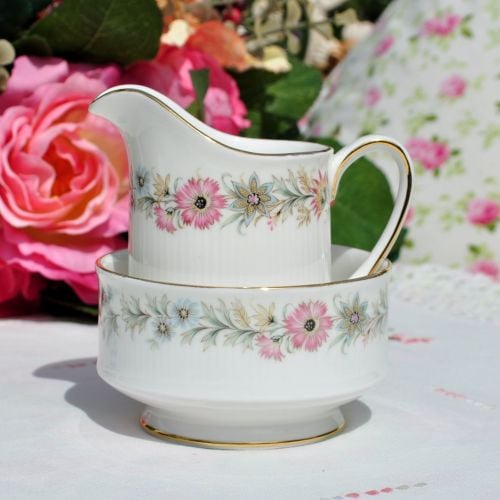 Paragon Belinda 1960s Vintage Milk Jug and Sugar Bowl