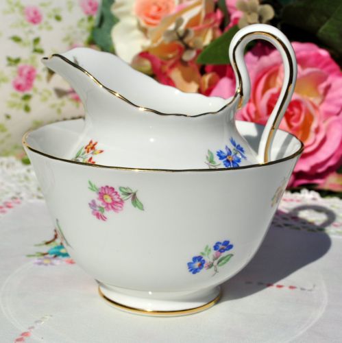 New Chelsea Scattered Flowers Milk Jug and Sugar Bowl