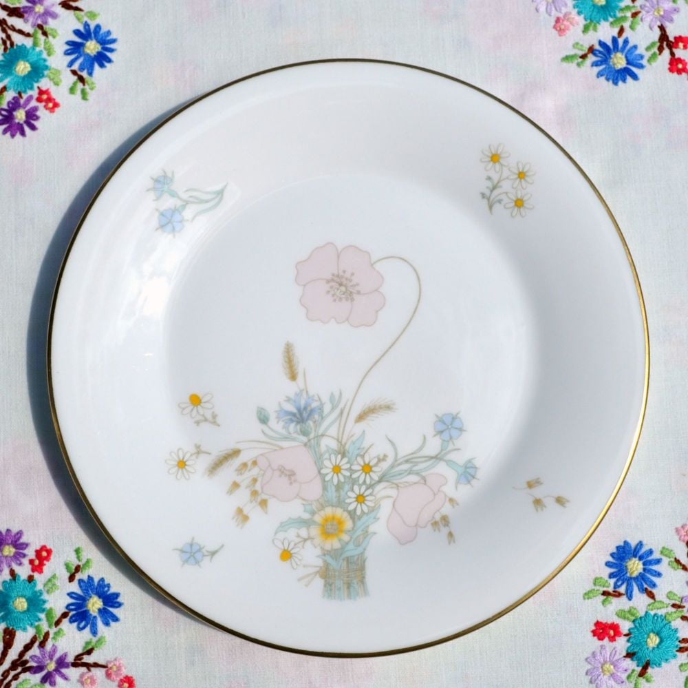 Royal Doulton Flirtation H.5043 China 20cm Plate c.1976