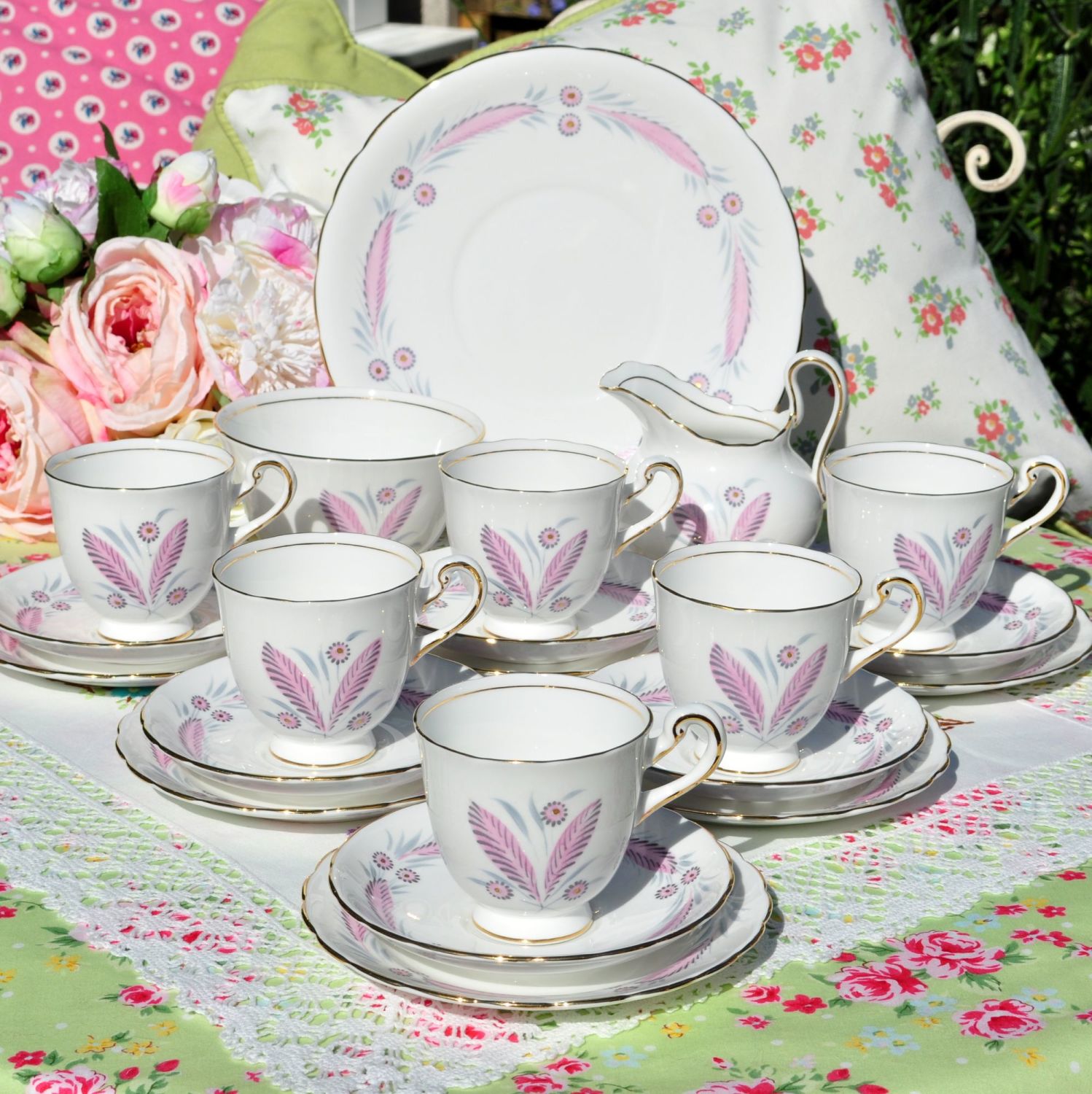 New Chelsea China Tea Set Pretty Pink Pattern c.1930s