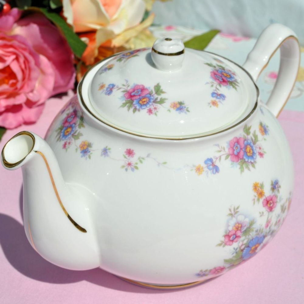 Duchess Rosemary Pretty Floral Vintage Bone China 2 Pint Teapot c.1950s