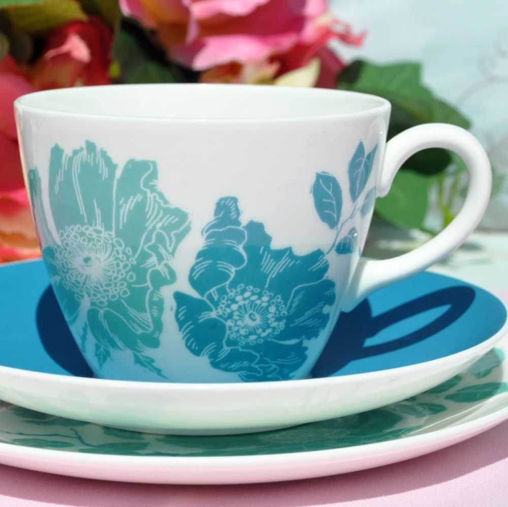Wedgwood Blue Gardenia vintage teacup trio