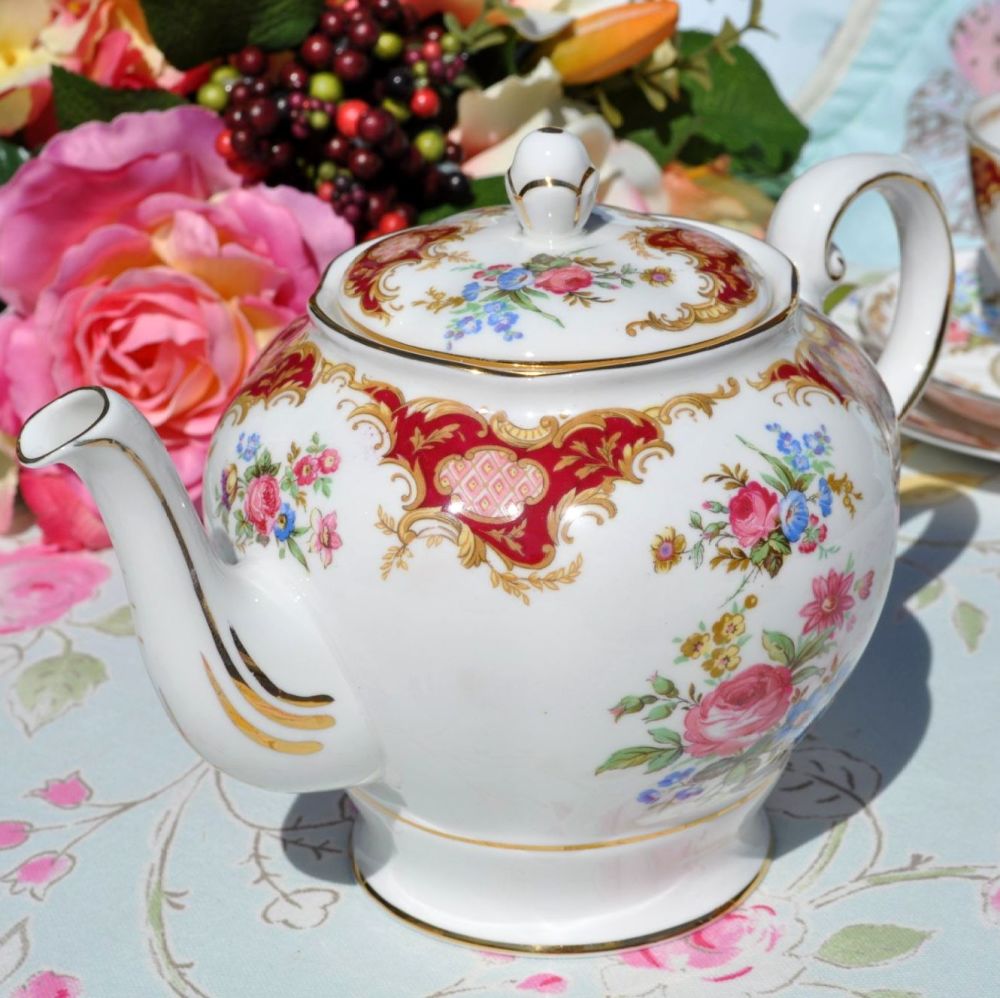 Tuscan Windsor Vintage 1.5 Pint Teapot c.1947+