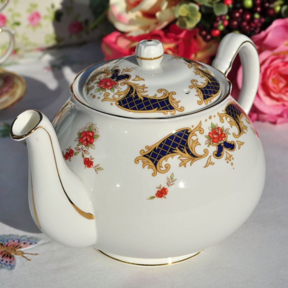 Duchess Westminster Vintage Bone China 2 Pint Teapot