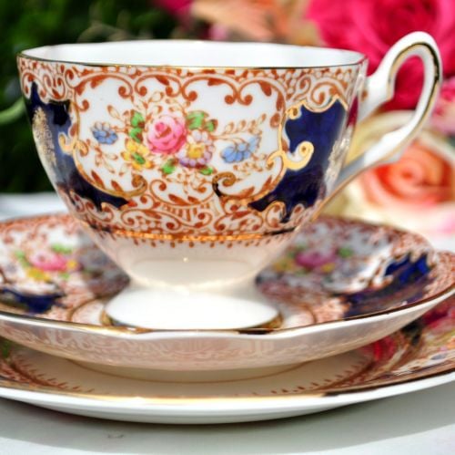 Salisbury Floral Imari Teacup Trio