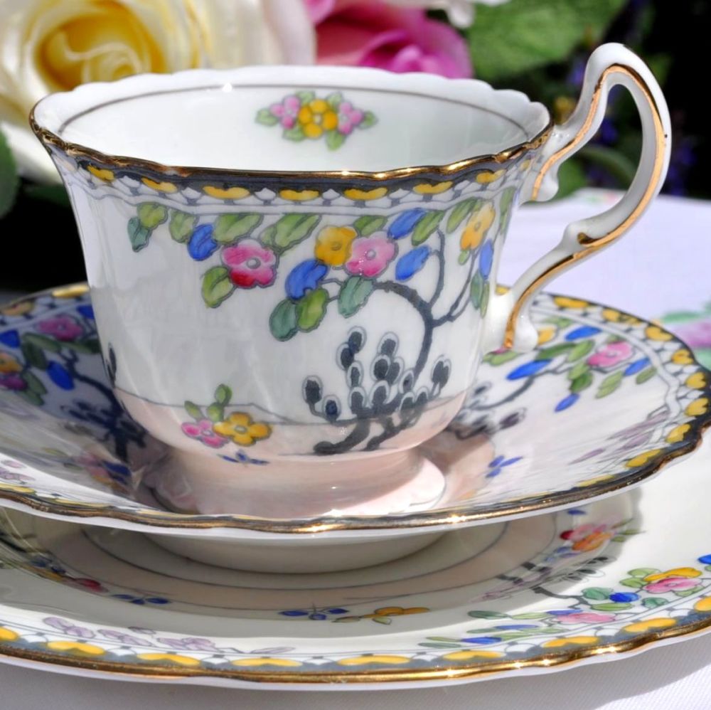 Royal Doulton Art Deco Hand Painted Teacup Trio c.1929