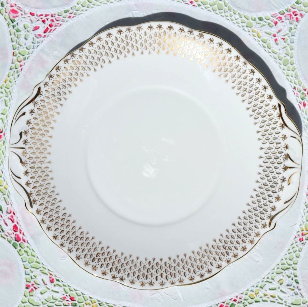 Queen Anne Golden Raindrops Cake Plate
