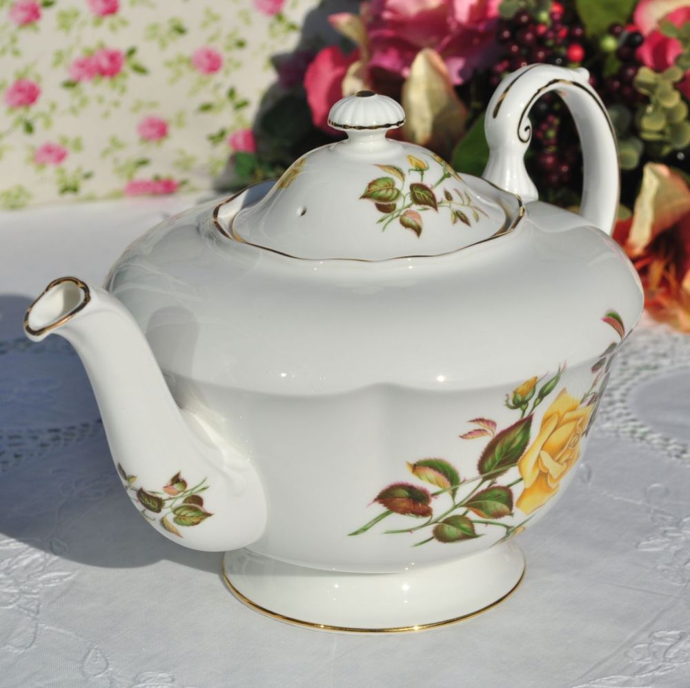 Paragon Sunset Yellow Roses Large Fine Bone China 2 Pint Teapot c.1950s
