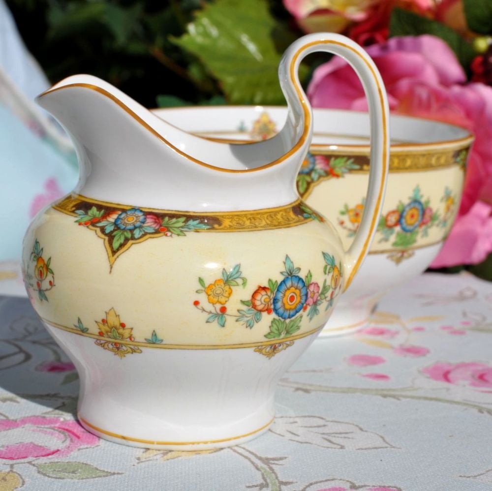 Mintons Eloise Pattern No.702577 Milk Jug and Sugar Bowl