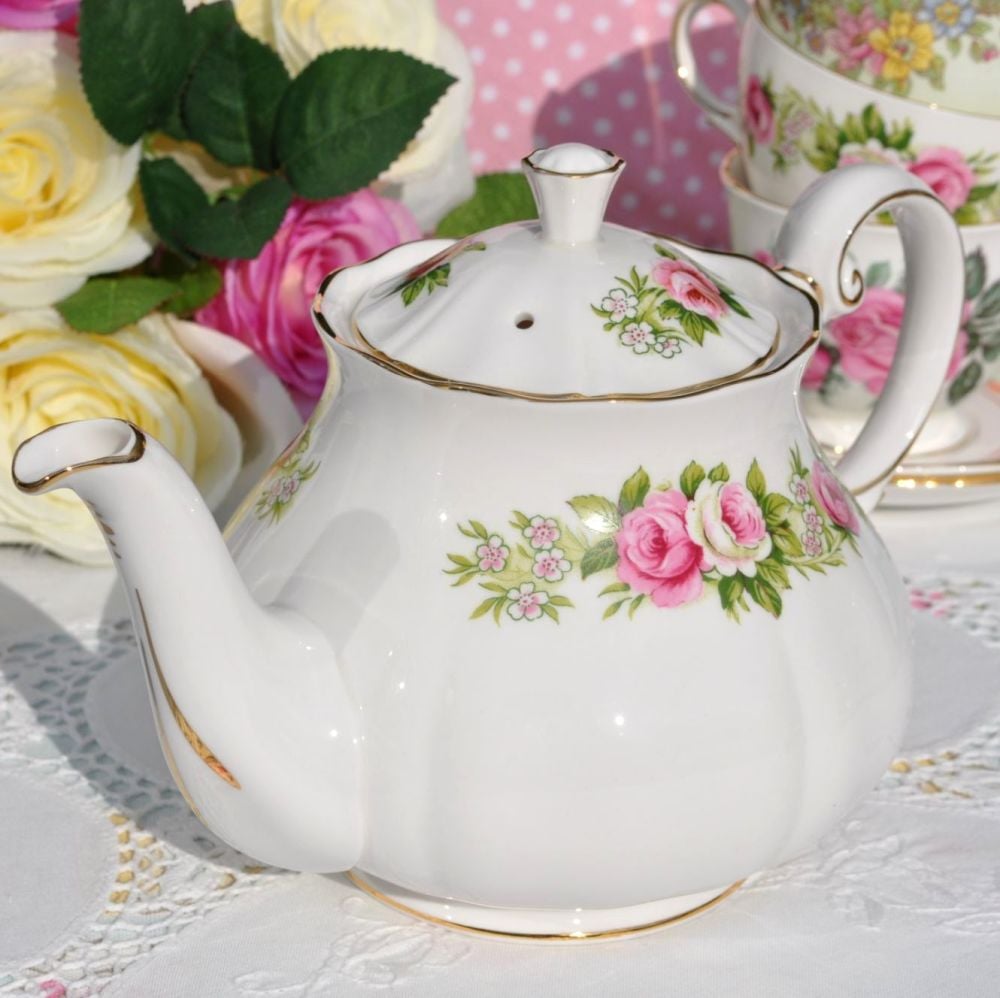 Colclough Enchantment Bone China 1.5 Pints Vintage Teapot