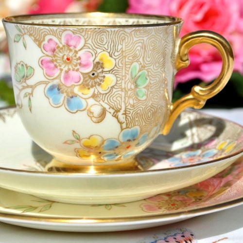 Tuscan Art Deco Cream and Gold Tea Cup Trio c.1936