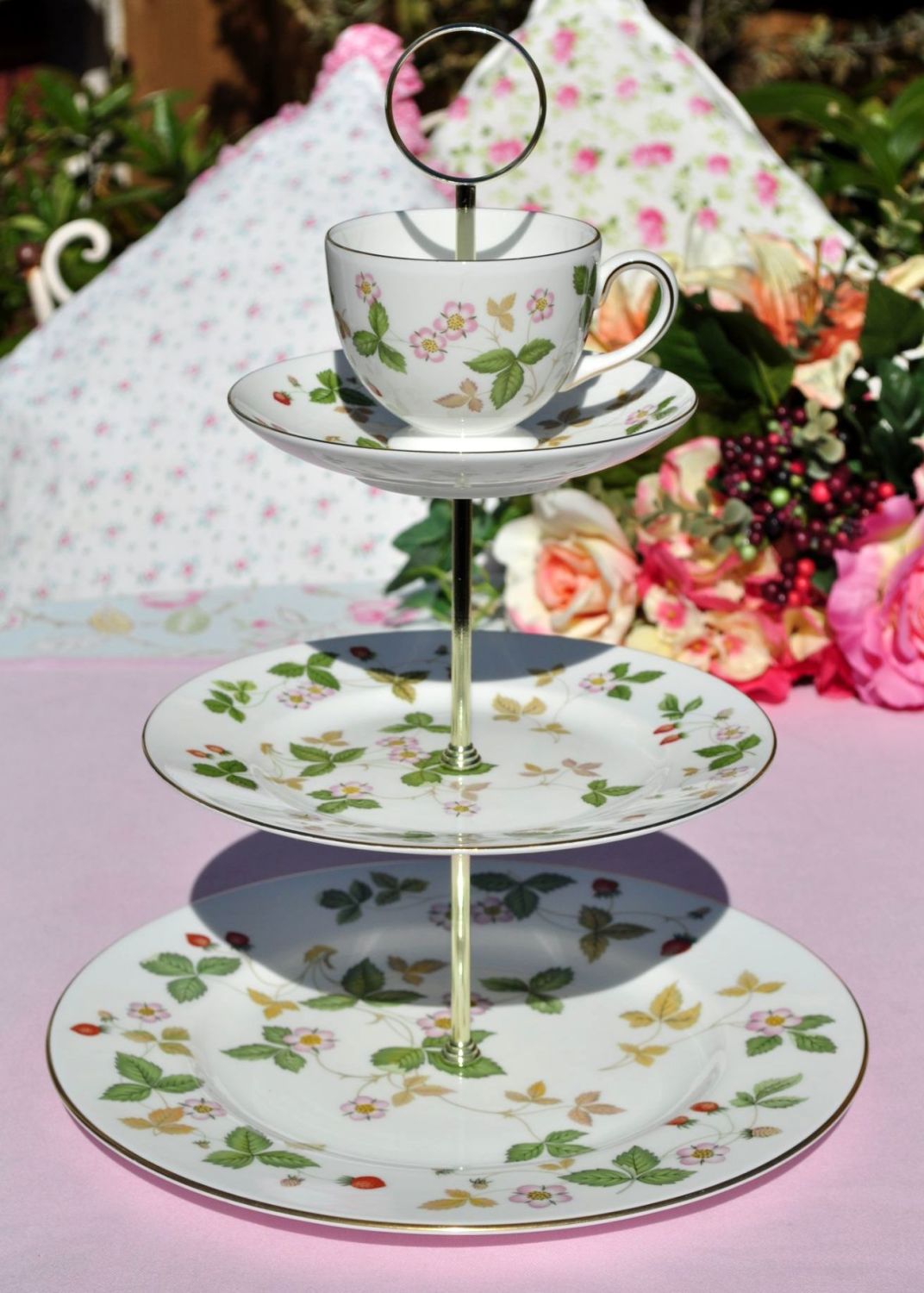 Wedgwood Wild Strawberry Teacup Top 3 Tier Cake Stand