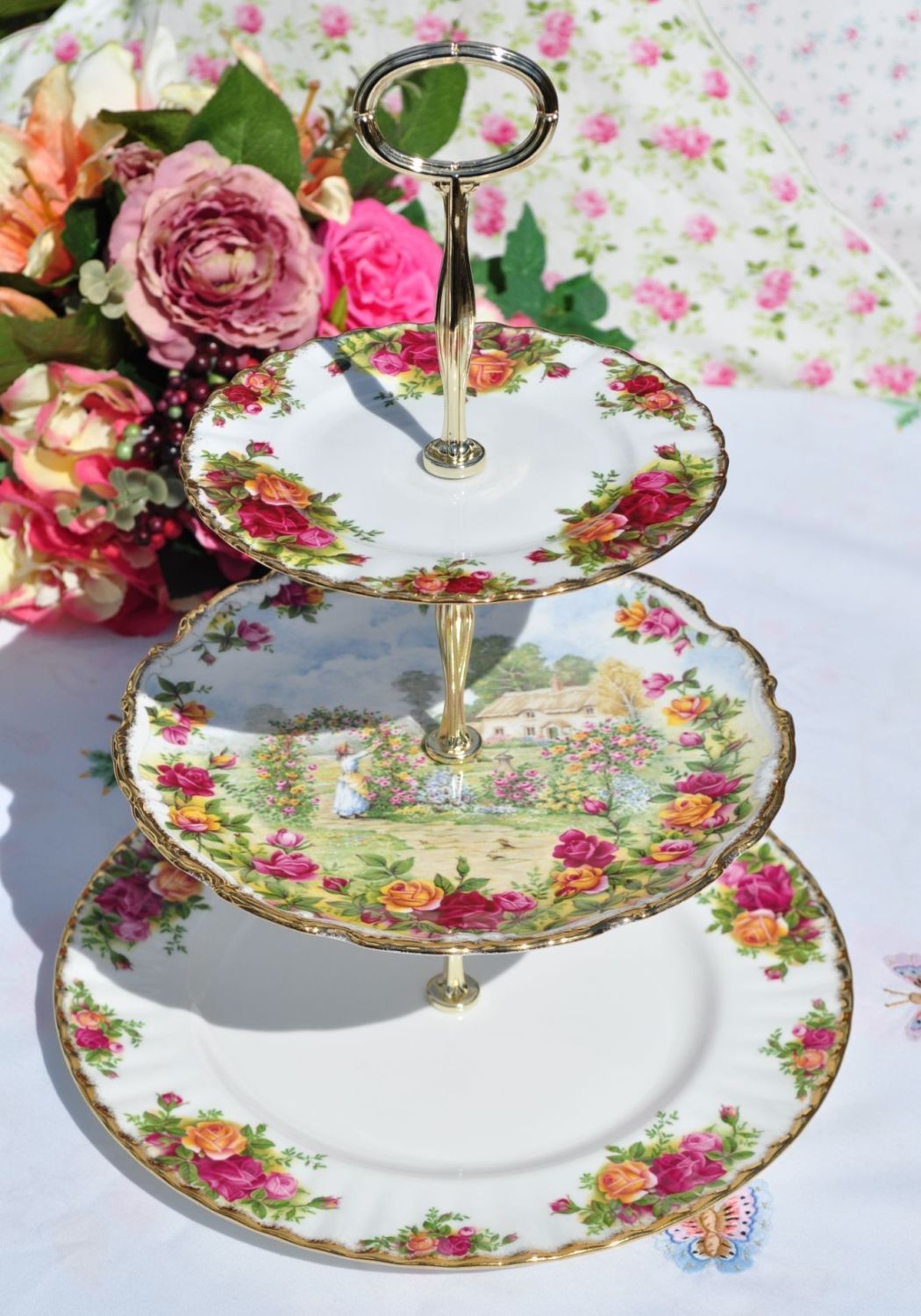 Royal Albert Old Country Roses & Cottage Scene Vintage 3 Tier Cake Stand