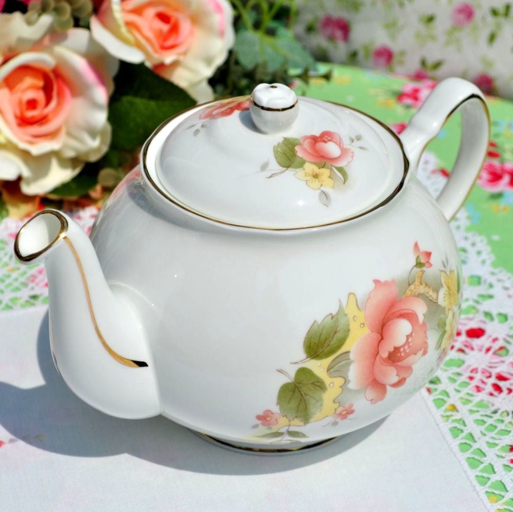 Duchess Peach Rose Vintage 2 Pint Teapot c.1950s