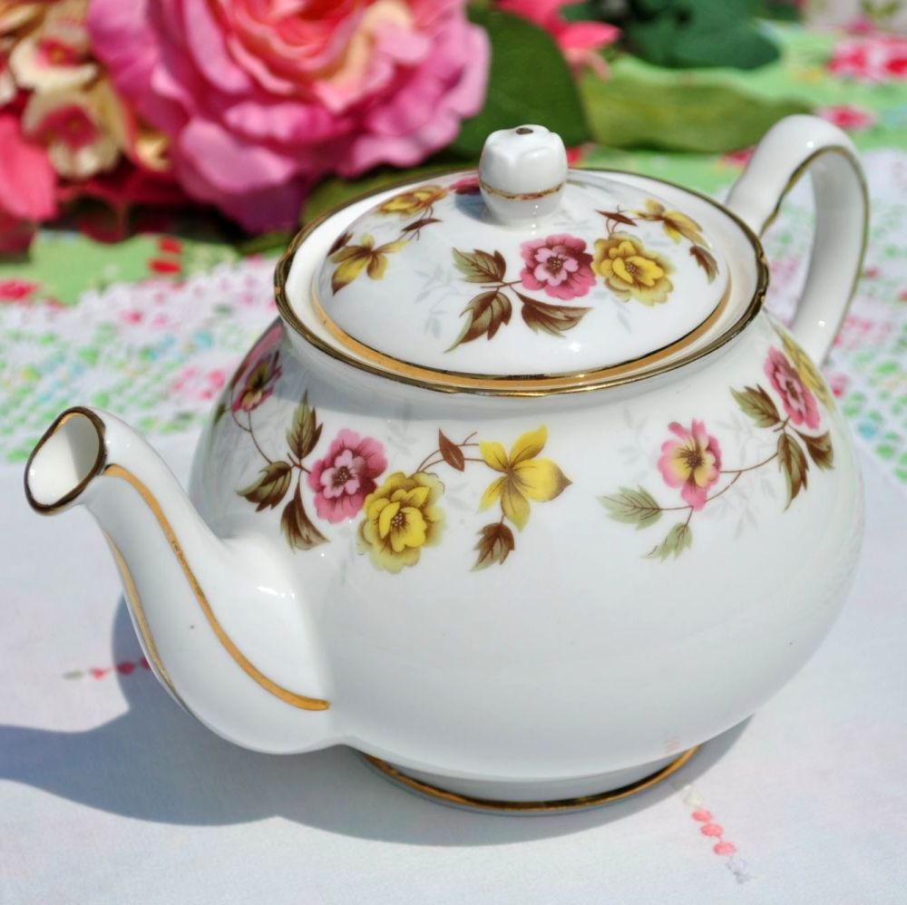 Duchess Romance Bone China Vintage One Pint Teapot