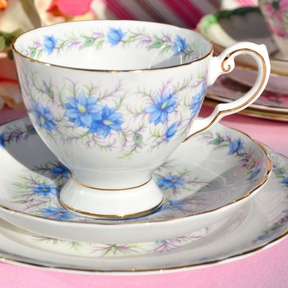 Tuscan Love In The Mist D821 Teacup Trio c.1947+