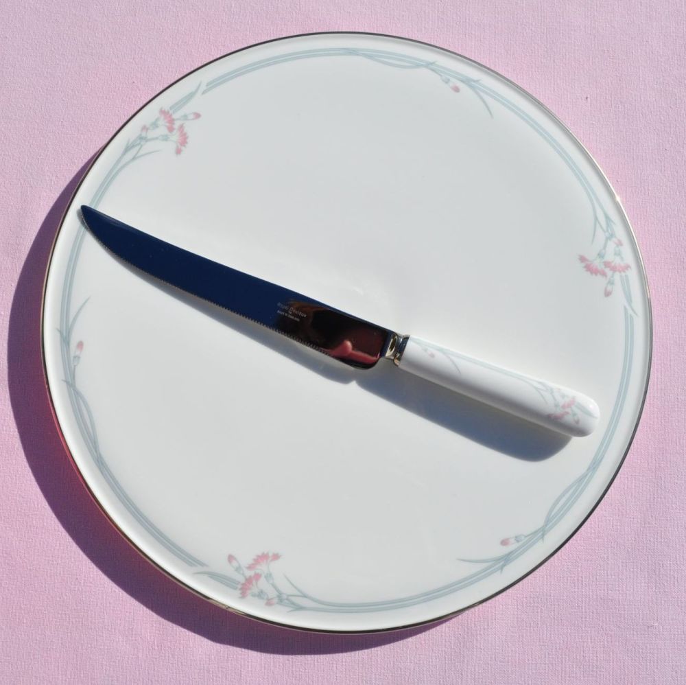 Royal Doulton Carnation Vintage Bone China Gateau Celebration Cake Plate &