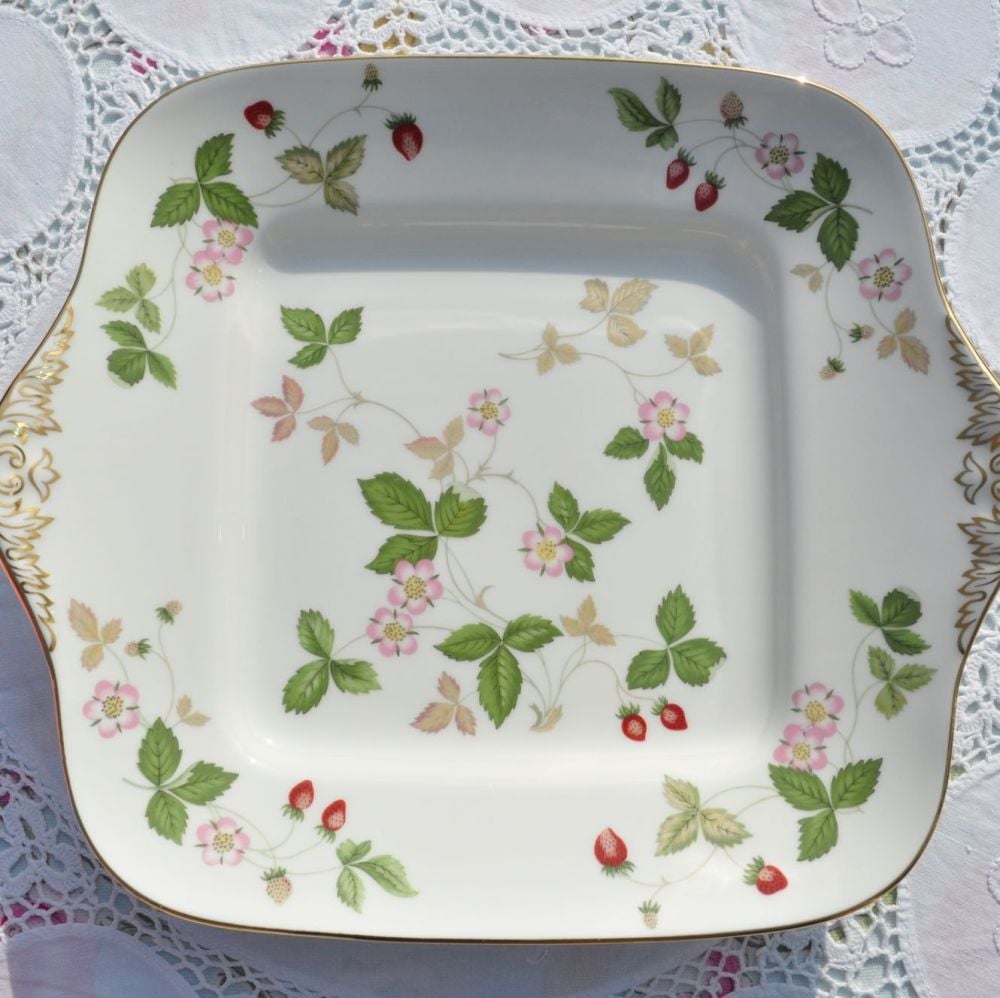 Wedgwood Wild Strawberry Pattern Bread & Butter Plate