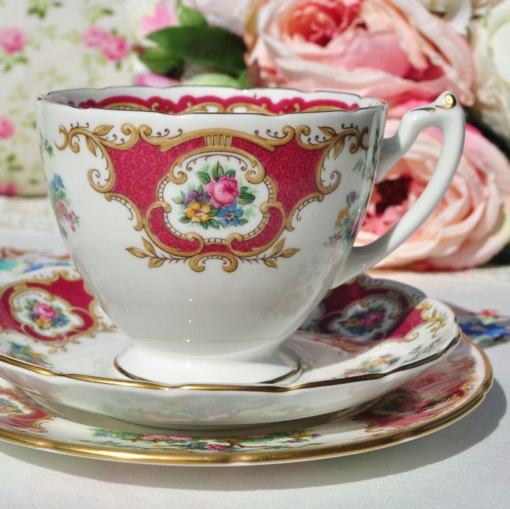 Coalport Broadway Marone Vintage Teacup Trio c.1960+