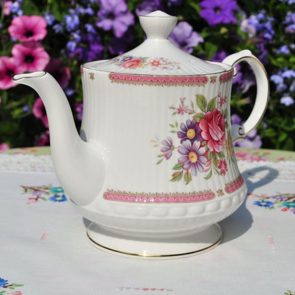 Queen's Richmond Pink Floral 2 Pint Teapot