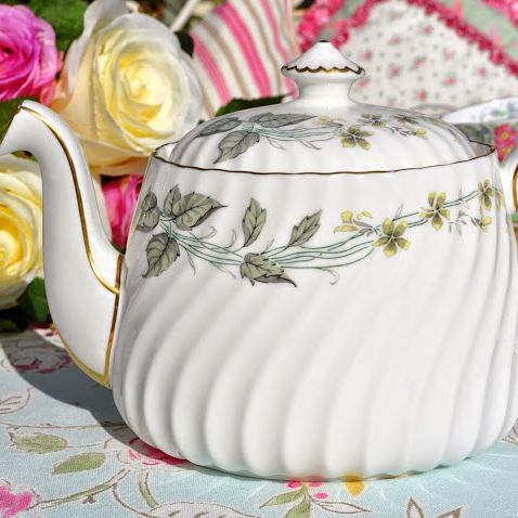 Minton Greenwich S-705 Vintage Bone China 2 Pint Teapot