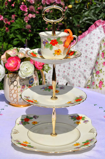 Tuscan Vintage China Hand Painted Teacup Top Cake Stand c.1936+