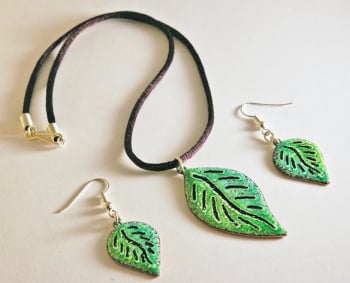 Set of Jewellery - Leaf Earrings & Pendant
