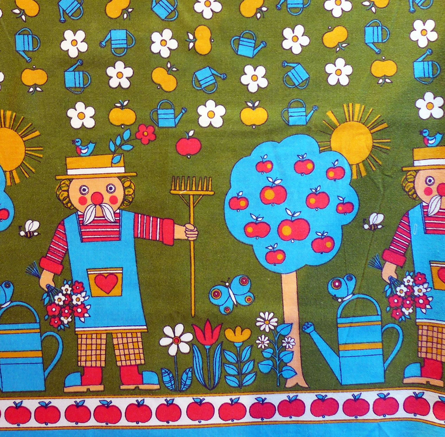 1970's Children's Fabric - 65cm x 48cm