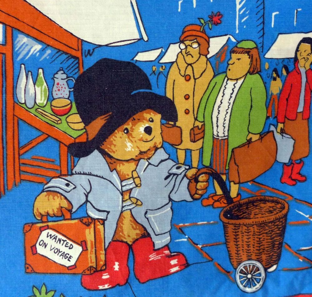 Paddington Bear - Paddington in London - Blue
