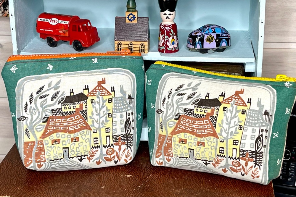 Marian Mahler Fabric Pouch - Zip Top Pouch - Sixties Fabric Pouch