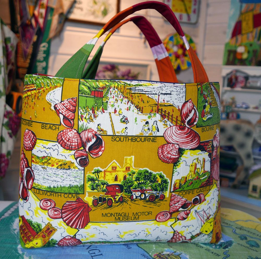 <!-- 0030 -->Vintage Fabric Bags