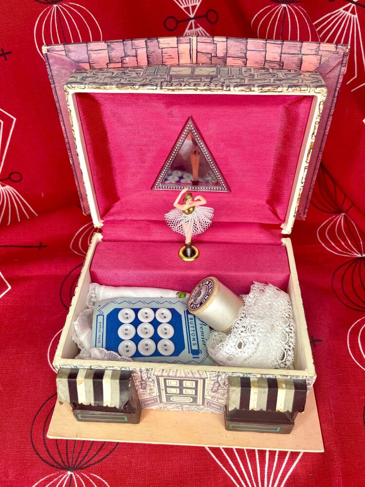 Vintage Slow Stitch Kit - Vintage Fabrics - Vintage Music Box