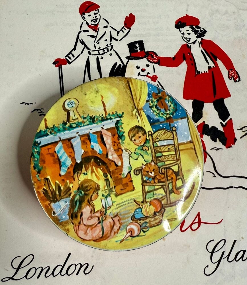 1960's Huntley & Palmers Christmas Tin - Slight Second
