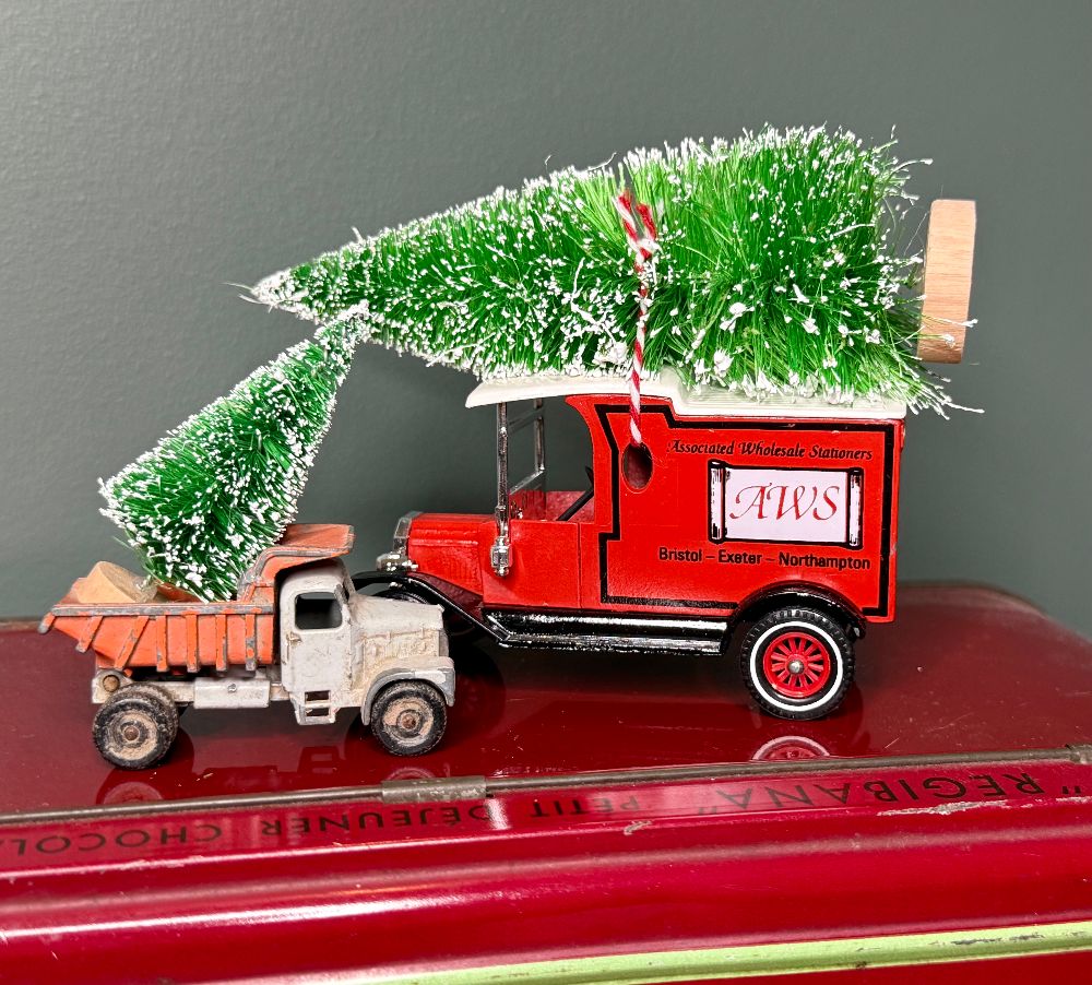 <!-- 006 -->Handmade & Vintage Christmas