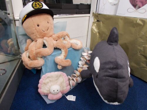 Jellycat Clam and Whale