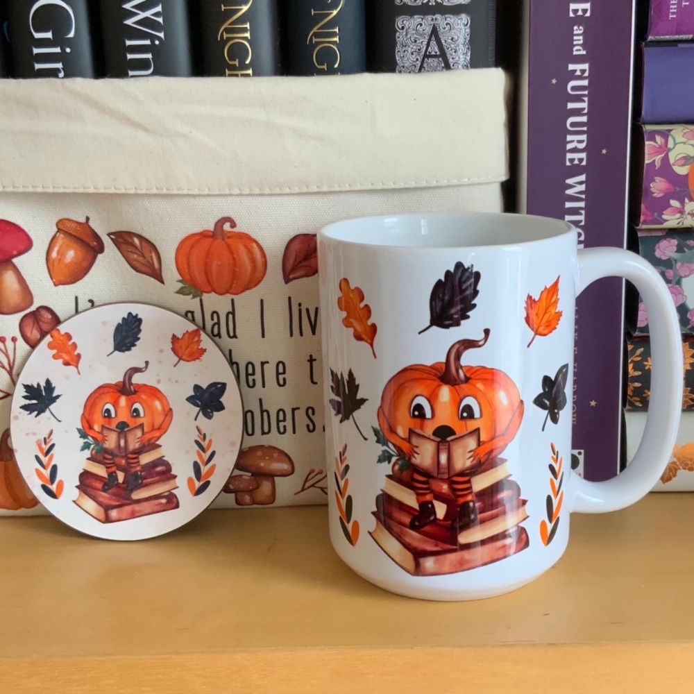 15oz Cosy Reading Pumpkin with Books and optional matching coaster